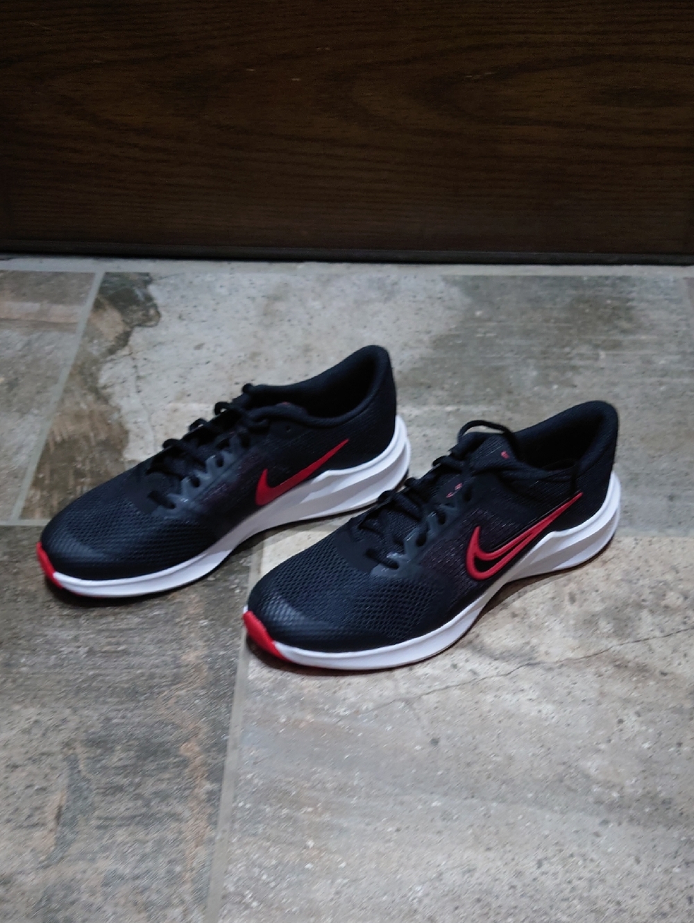 Nike Downshifters Boys Size 5